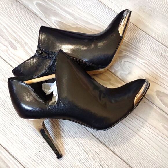 (68-1545)  Chinese Laundry Women's LEATHER Western Boots Sz 7.5 - Picture 9 of 10